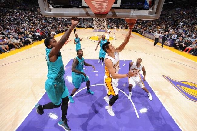 lin lakers hornets