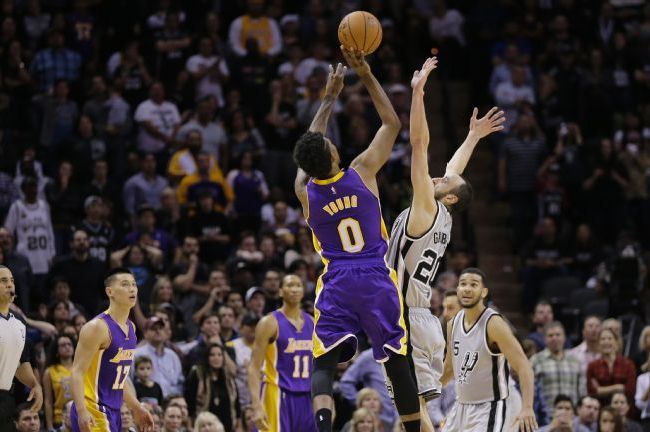 nick young lakers spurs