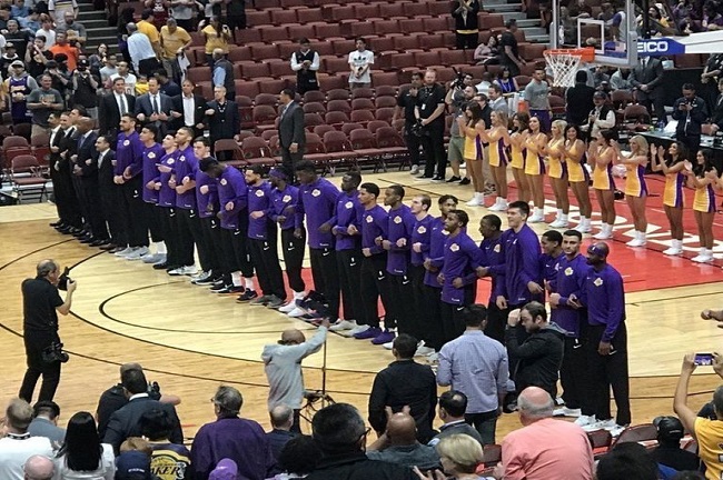 los angeles lakers national anthem