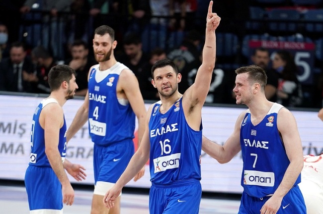 Παπανικολάου: «Η Εθνική μπαίνει πάνω από κάθε συλλογικό επίτευγμα» - ebasket.gr